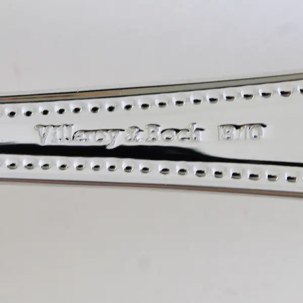 Villeroy & Boch Mademoiselle Pattern 18/10 SS Solid Gravy Ladle 7" New Plastic