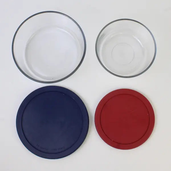 Lot of 2 Anchor Hocking Glass Food Storage Bowls 4 Cup Red & 7 Cup Blue