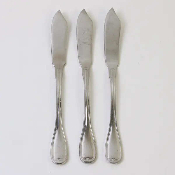 Lot of 3 J A Henckels (Zwilling) Banquet Pattern 18/10 SS Butter Knives 6.75" 