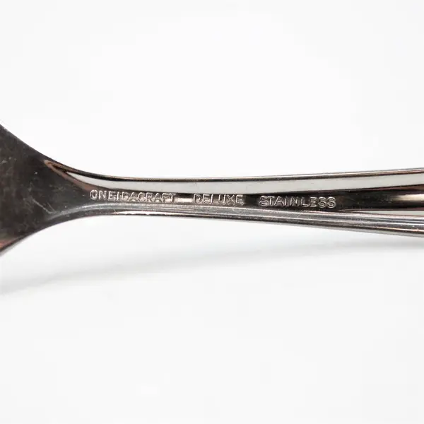 Set of 2 Oneida Textura Stainless Steel Medium Meat Serving Forks 8.5in