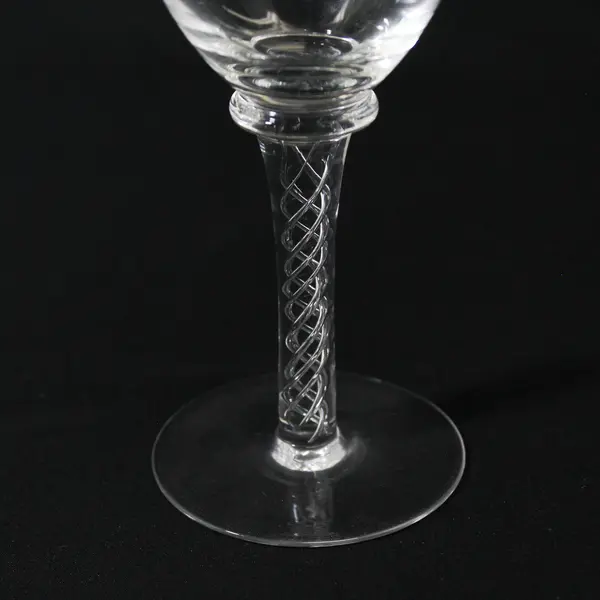 Set of 4 Stuart Sonata Stem Wine Glasses 7.5" Twisted Stems