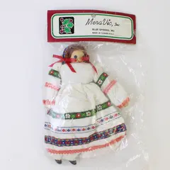 Mera Vic Vintage Souvenir Doll 6in White Dress Green Blue Red Collectible