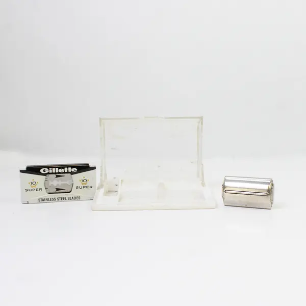 Vintage Gillette Super Speed Safety Razor Black Handle 1970 P4 Double Edge