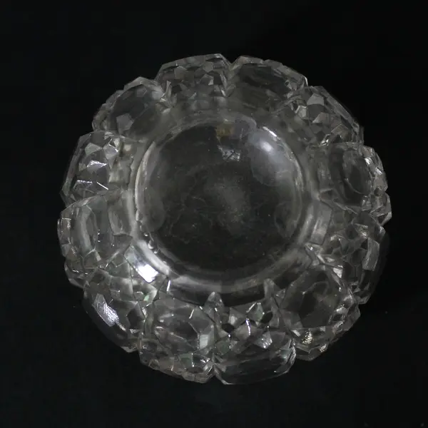 Unbranded Cubed Etched Patterned Clear Glass Sphere Bud Vase 3.5" Tall