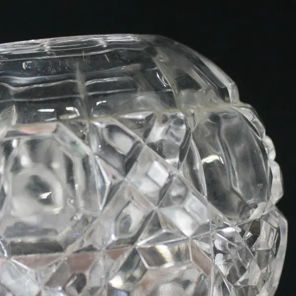 Unbranded Cubed Etched Patterned Clear Glass Sphere Bud Vase 3.5" Tall