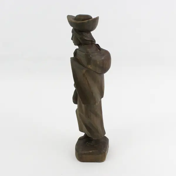 Handmade Carved Wooden South American Peru/Ecuador Women Figurine 11.5" Tall