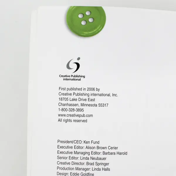 Button Jewelry & Accessories S/C Book, 2006: 22 Unique Projects Tair Parnes 