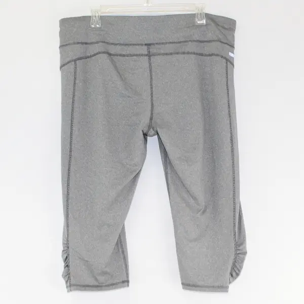 Danskin Now Gray Horizontal Striped Knee Length Activewear Pants Women's XXL