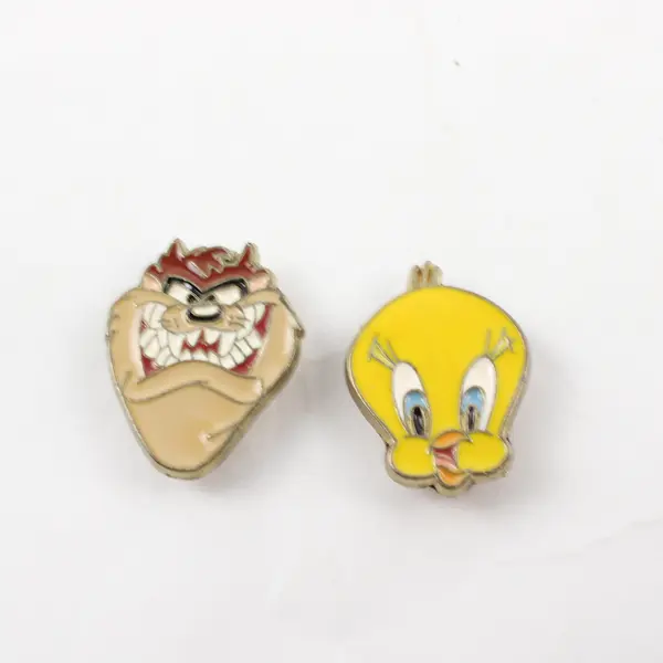 Vintage Warner Bros Button Cover Set Tasmanian Tweety Daffy Porky Pig