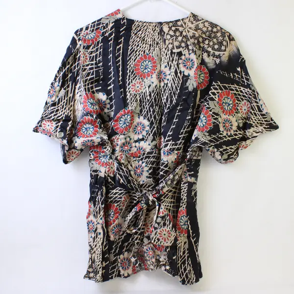 Loco Lindo Blue/Pink/Silver Floral Satin Short Sleeve Blouse Top Women's Size L