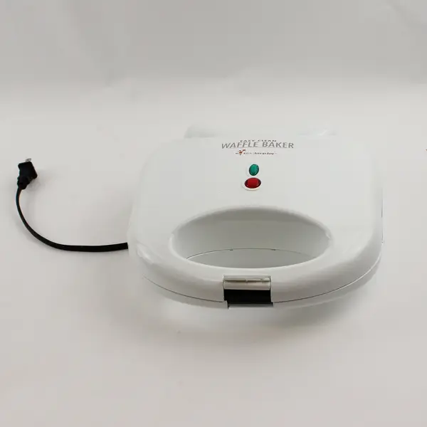 Toastmaster Easy Clean Waffle Maker TWB2WREG White Non-Stick As Is Untested