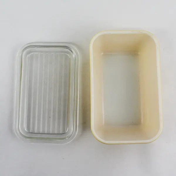 Pyrex Yellow 1 1/2 Pint  Mini Loaf Baking Pan With Ribbed Lid Ovenware  0502