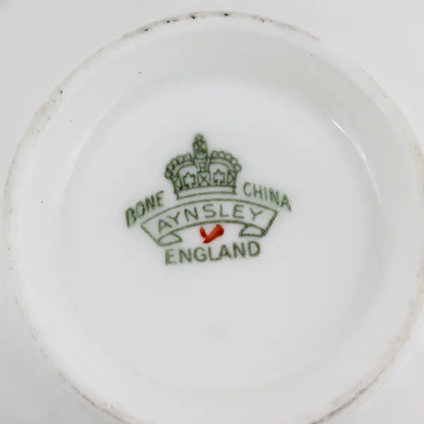 VTG Aynsley Bone China Tea Cup White with Flowers Inside Burgundy Band