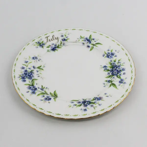 Royal Albert Bone China “July” Plate Flower of the Month Series – Forget-Me-Nots