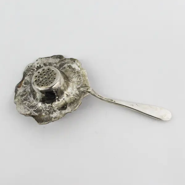 Vintage Godinger Silver Plated Tea Strainer Old Bouquet Pattern