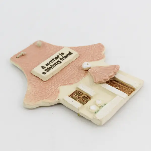 Vtg Heart & Soul Ceramic House "A Mother Is A Lifelong Friend" Plaque