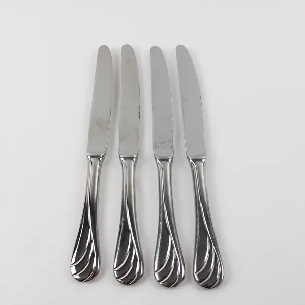 Set of 4 Oneida Torino Stainless Modern Solid-Handle Knives