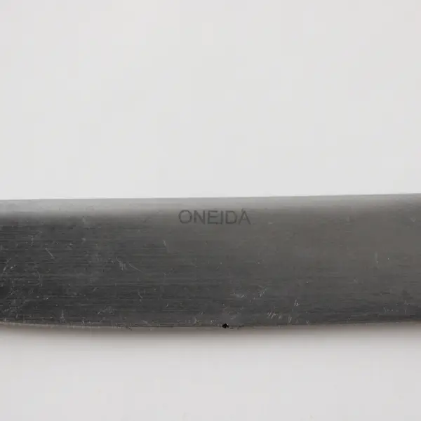 Set of 4 Oneida Torino Stainless Modern Solid-Handle Knives