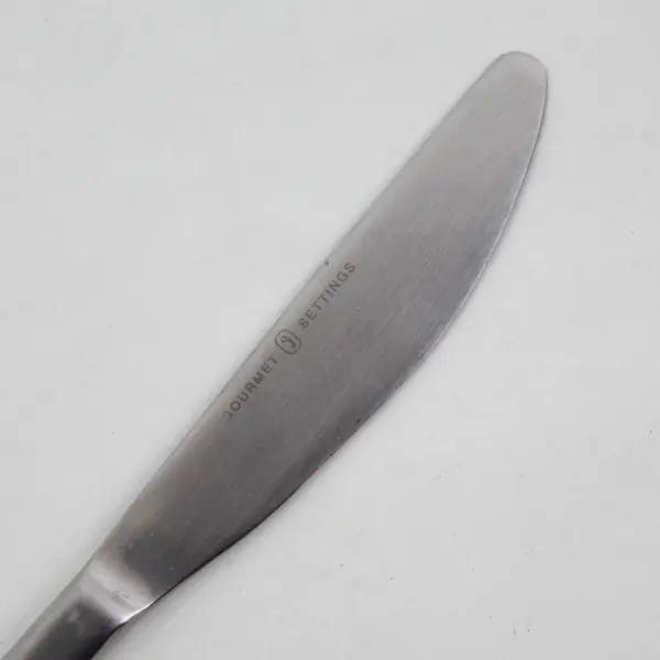 Lot of 2 Gourmet Settings Hotel Pattern SS Butter Knives Rare HTF Items 7.25"