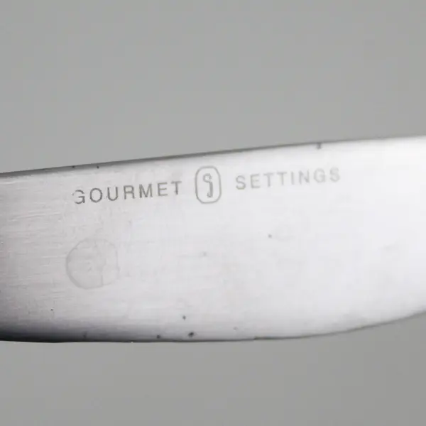 Lot of 2 Gourmet Settings Hotel Pattern SS Butter Knives Rare HTF Items 7.25"