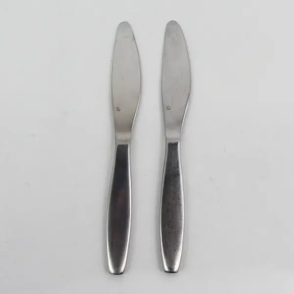 Lot Of 2 Gourmet Settings Non-Stop 18/10 SS Butter Knives Rare HTF Pieces 7.25"