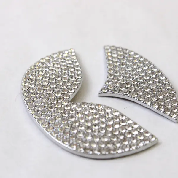 NWT Unbranded Mazda Steering Wheel Diamond Studded Emblem Sticker Decals