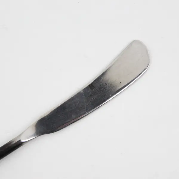 Lot of 2 GS Twist N Shout Pattern 18/8 SS Black Handle Butter Knives 7"