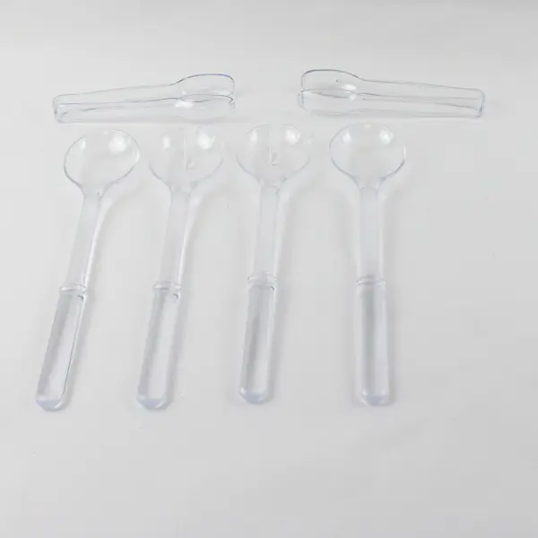 Lot of 6 Plastic Serving Utensils 2 Solid 2 Slotted Spoons 2 Tongs