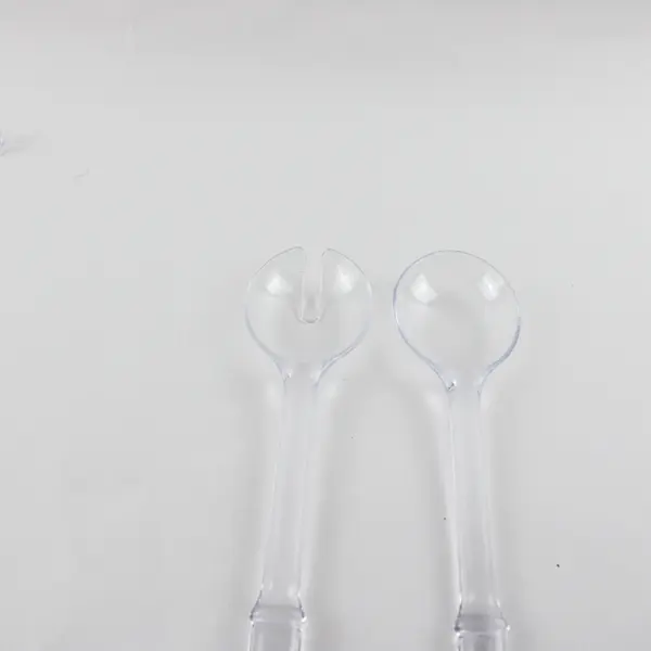 Lot of 6 Plastic Serving Utensils 2 Solid 2 Slotted Spoons 2 Tongs