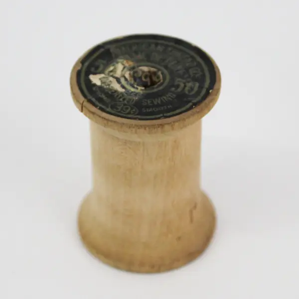 Lot of 7 Coats & Clark's Vintage Wooden Thread Bobbins Various Sizes