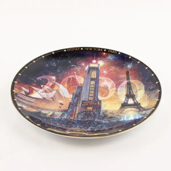 Tribute 2000 By David Henderson "Millennium Around The World" Decor Plate 8.25"