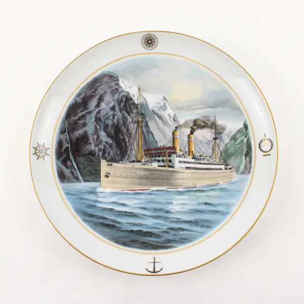 Bing & Grondahl Atlantic Liners SS Stavangerfjord Decorative Plate 10.5"