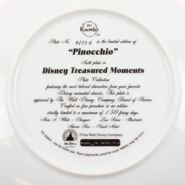 Knowles "Pinocchio" Disney Treasured Moments Decorative Plate 8.5" Dia W/ COA