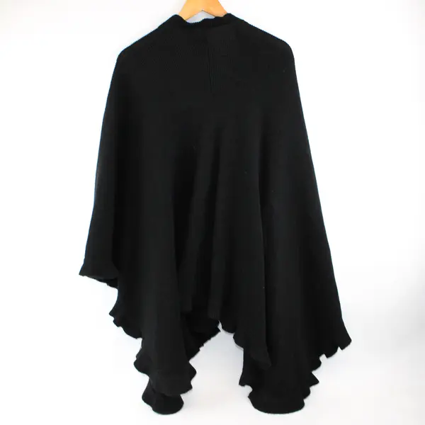 Vintage Perry Ellis Women's XL/2XL Black Knit Ruffle Shawl 60"Wx42"L