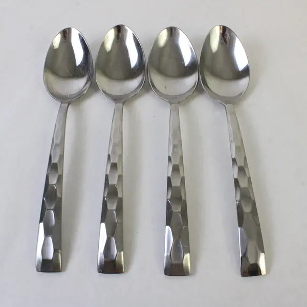 Set of 4 Hampton Silversmiths Carnival Stainless Place/Oval Soup Spoons