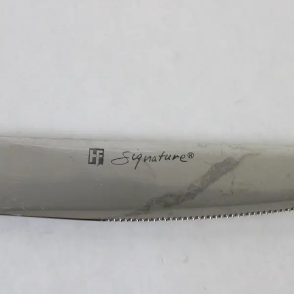 Set of 4 Hampton Silversmiths Carnival Stainless French Solid Knives