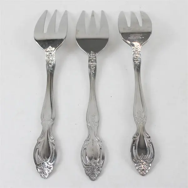 Set of 3 Cambridge Renaissance Stainless Medium Solid Cold Meat Serving Forks