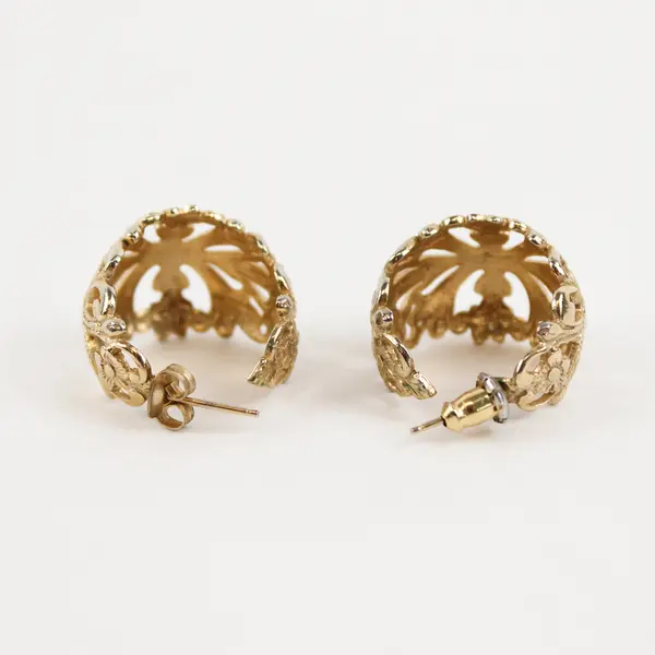 Vintage Gold-Tone Floral Design Huggie Earrings