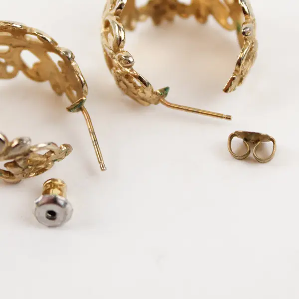 Vintage Gold-Tone Floral Design Huggie Earrings