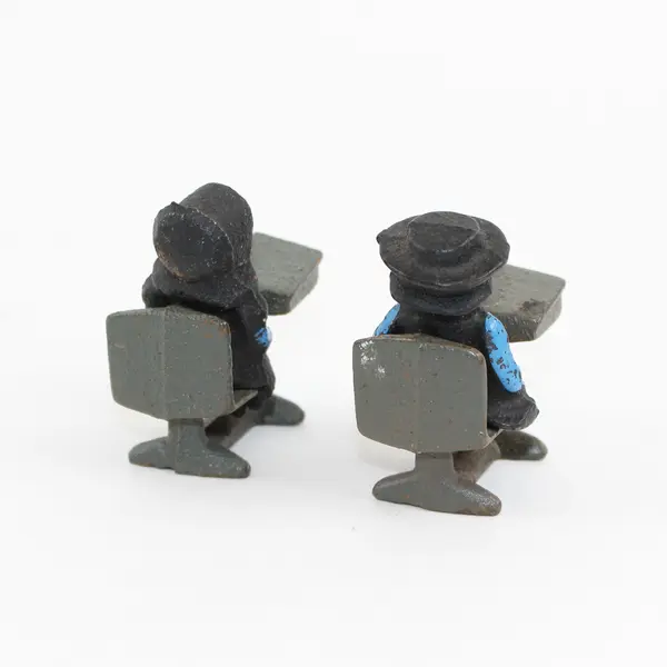 4 Pc Set Vintage Cast Iron Amish School Children at Desks Figurines