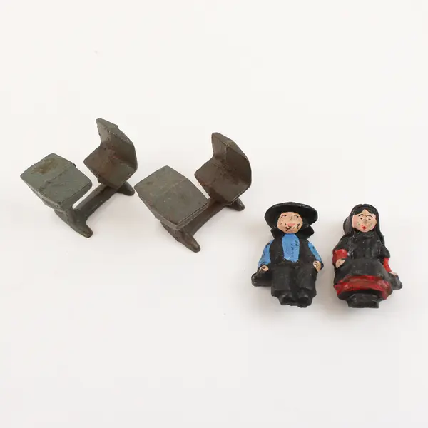 4 Piece Set Vintage Cast Iron Amish School Children at Desks Figurines