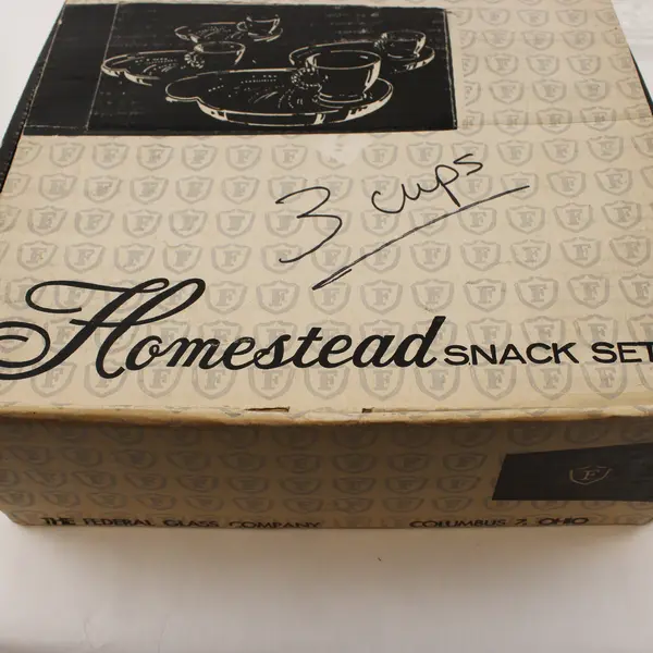 Set Of 7 Federal Glass Company Homestead Pattern Snack Set (4 Plates, 3 Cups)