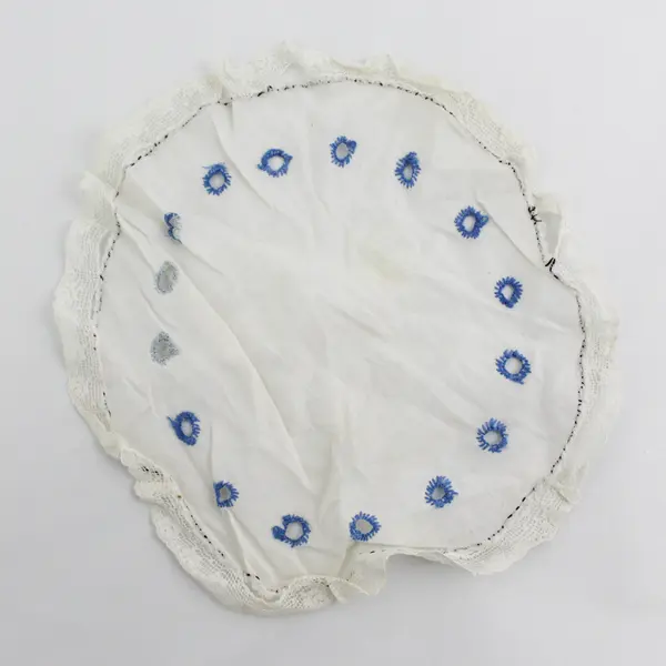 Lot of 3 Vintage Embroidered & Crocheted Doilies 6x6.5in