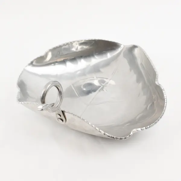 Buenilum Hand Wrought Aluminum Leaf Shaped Trinket Dish Home Decor 11.5" Long
