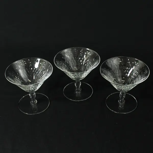 3 Crystal Paneled champagne Glasses Diamond Band and Long Stemmed Flowers  5"