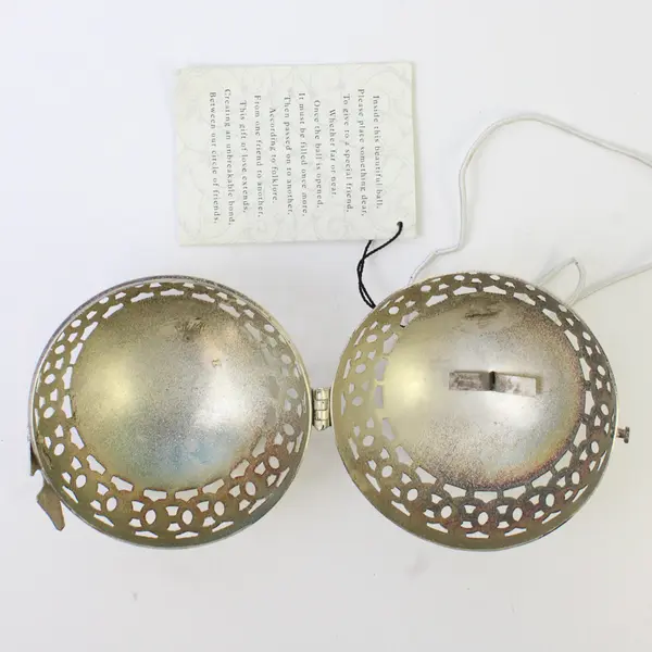 Two's Company Silver Plated 'Circle of Friends' Gift Ball - New