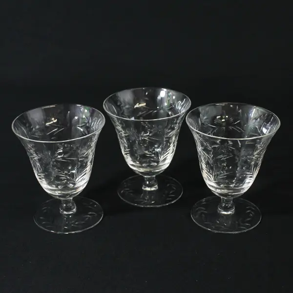 Set of 3 Paneled Crystal Cocktail Glasses Flower and Vine  Pattern 3.5"