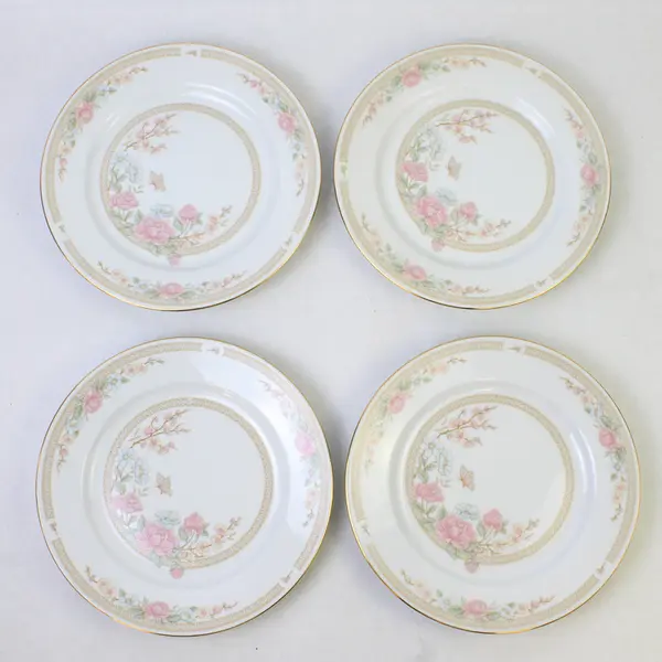 Set of 4 Vintage Fairfield Symphony Fine China 8" Salad Plates Gold Trim