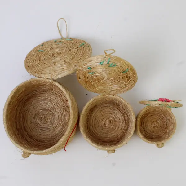 VTG Set of 3 Miniature Straw Nesting Baskets with Floral Accents