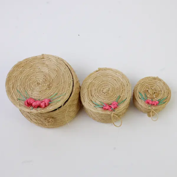 VTG Set of 3 Miniature Straw Nesting Baskets with Floral Accents
